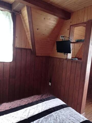 Фото номера Двухместный номер с 1 кроватью и балконом (для 3 взрослых) Лоджи Аппартаменты в Карпатах Лостун г. Bursuki 10
